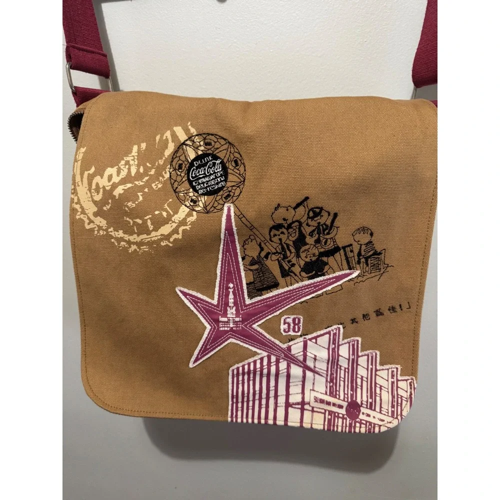 Coca-Cola Vintage Canvas Messenger‎ Bag Tan Burgundy Retro Graphic Crossbody